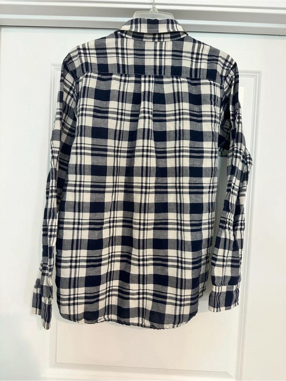 The North Face Navy & White Plaid Button-Down Shirt